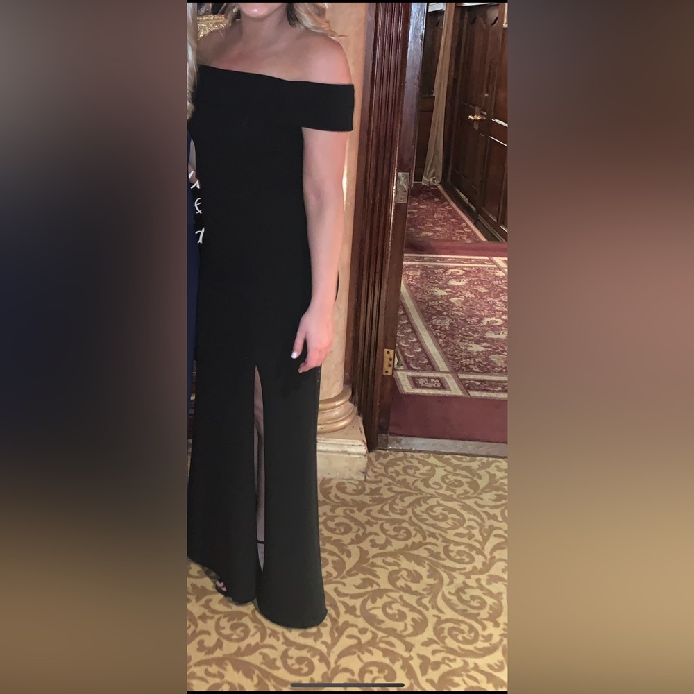 LuLus formal black off the shoulder dress ✨